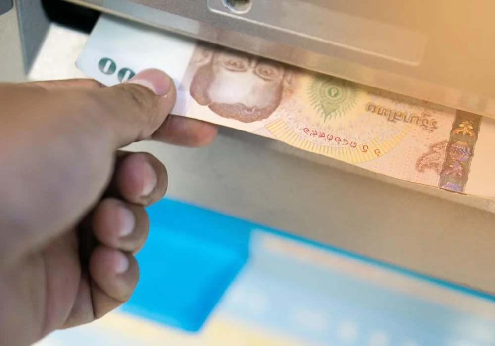 ATM Paramı Yuttu Ne Yapmalıyım? (Kart ve Para Sıkışması Çözüm Rehberi)