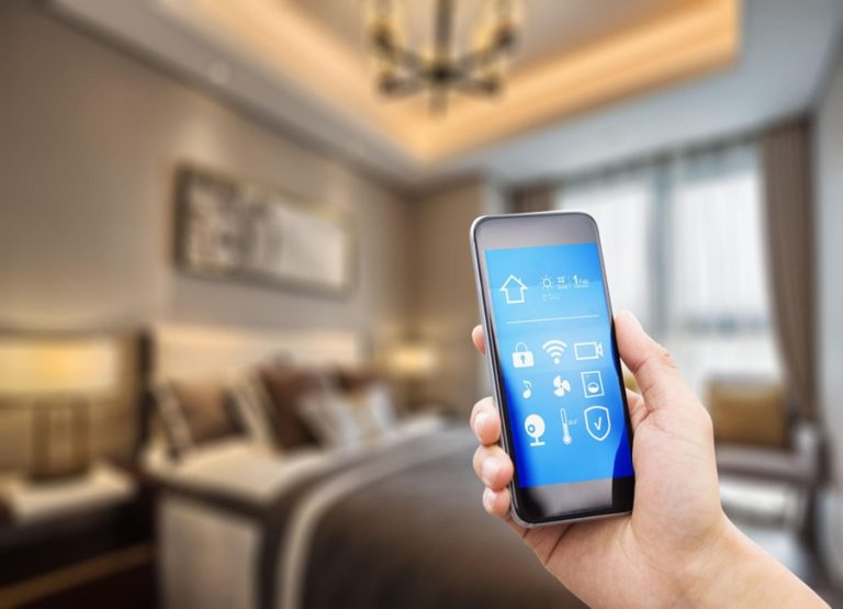 Telefonlar Artık Araba Anahtarı Yerine Geçiyor: Dijital Anahtar Teknolojisi Nasıl Çalışıyor?