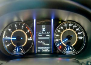 Araç Kilometre Sorgulama Nasıl Yapılır? Orijinal KM Öğrenmenin En Güvenli Yolları